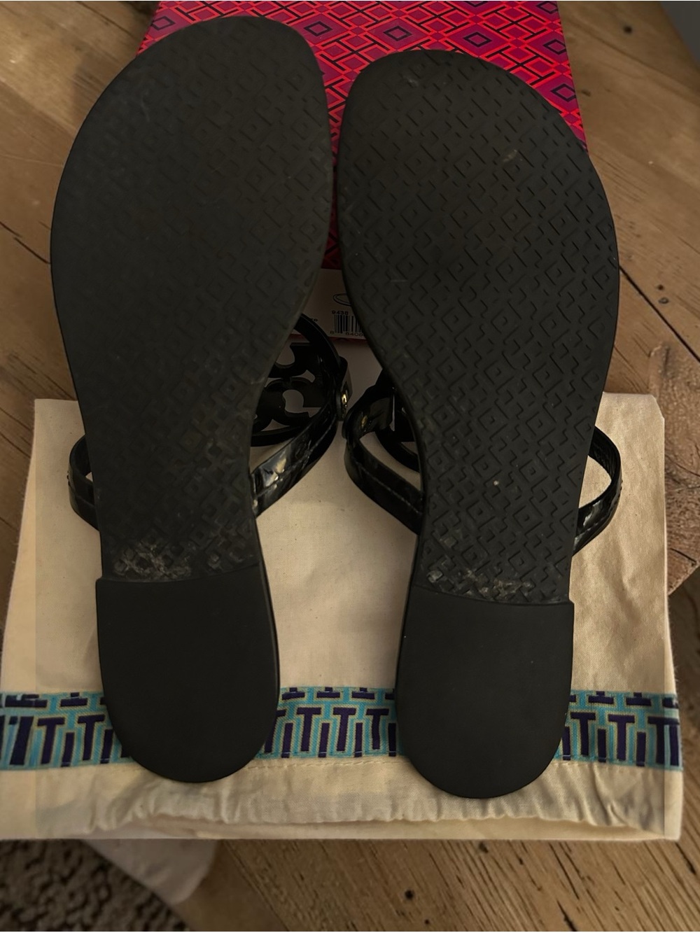 Tory Burch black patent leather Miller sandals - Picture 3 of 7